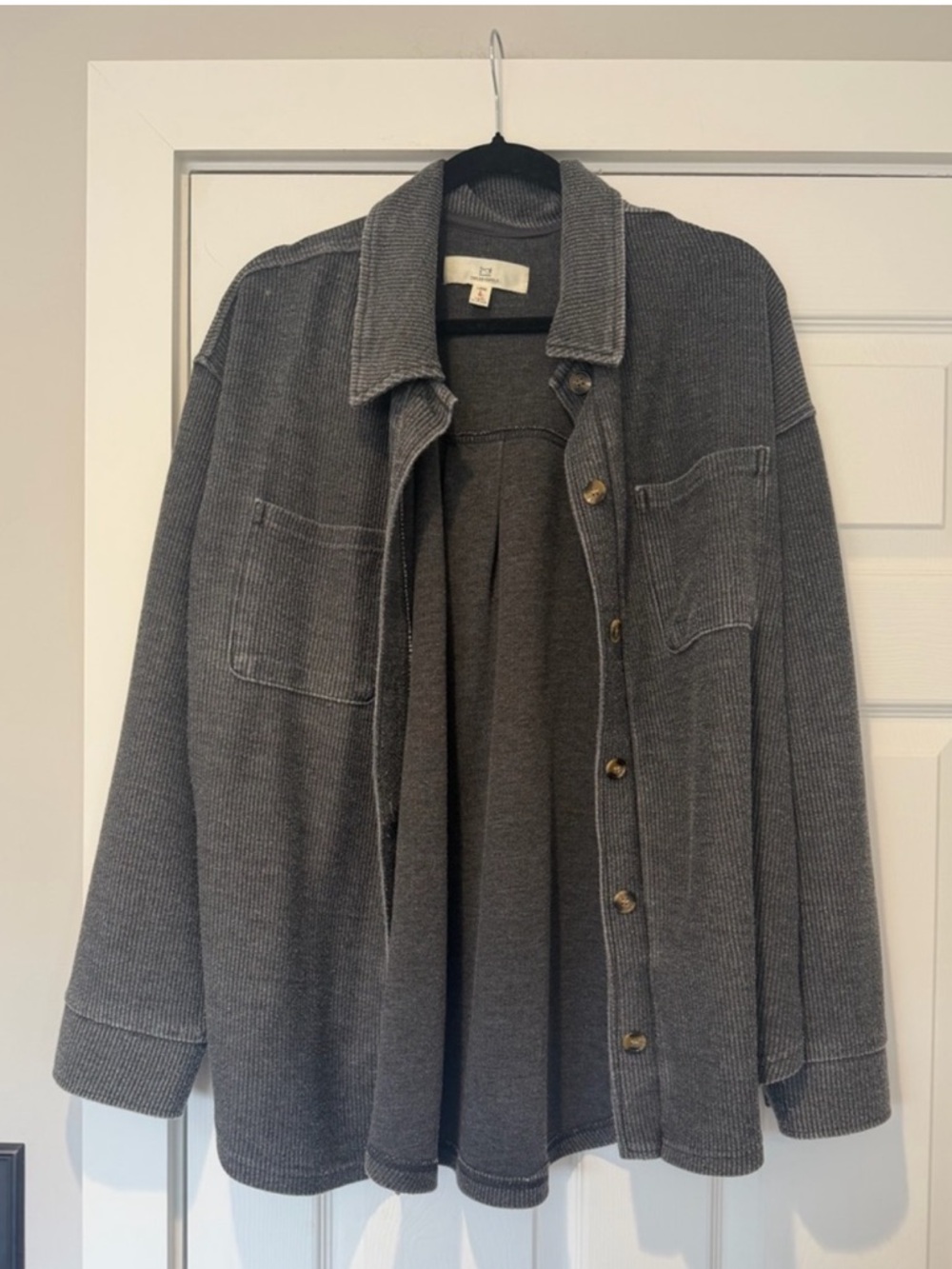 Women's Black/Grey Thread & Supply Button-Up Size L🖤🩶